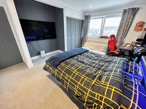 Bedroom- click for photo gallery